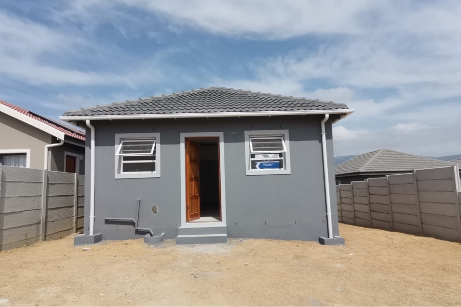 2 Bedroom Property for Sale in Dalvale Western Cape